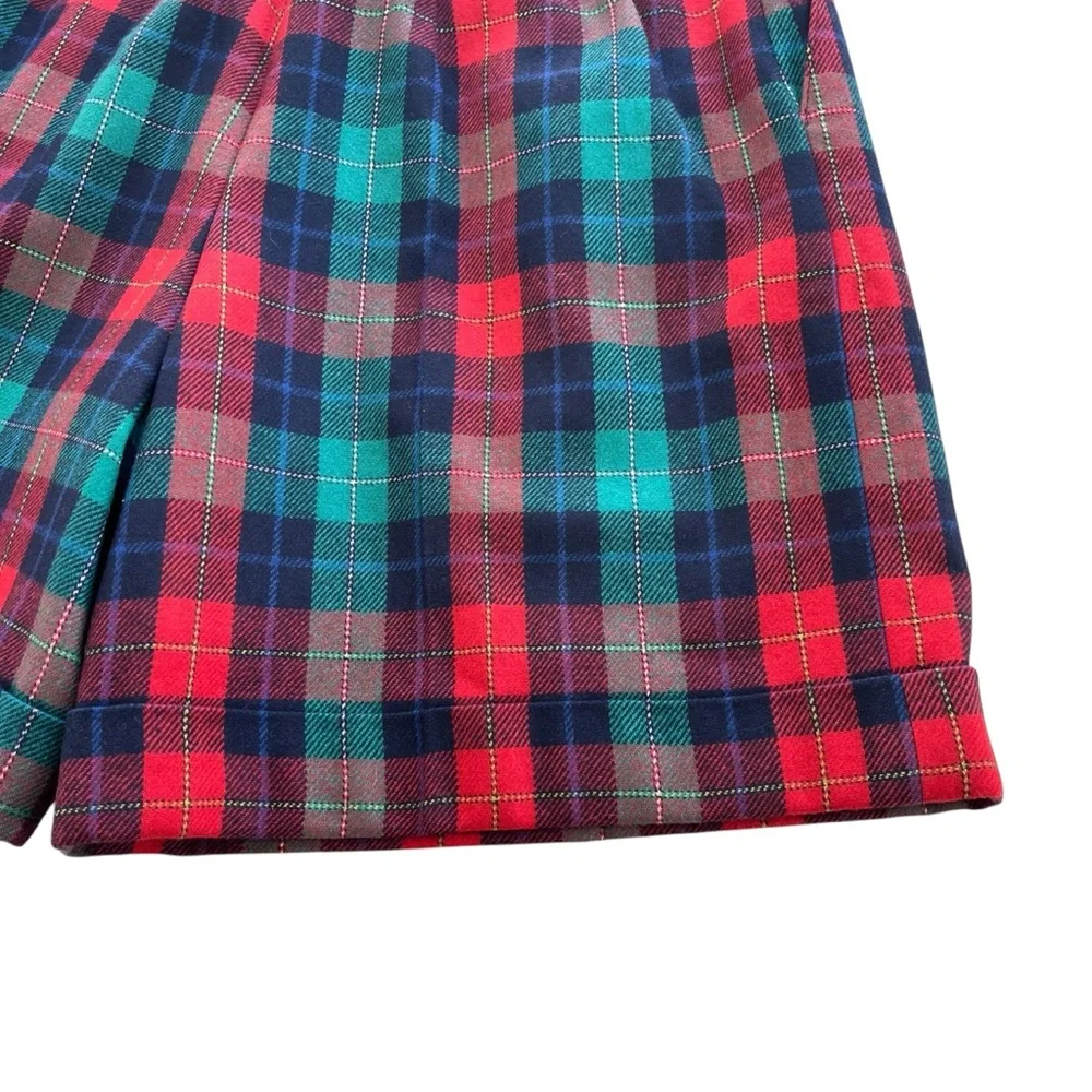 Signature Expressions Women 14 Red Green Plaid Wool Blend Culotte Pleated Shorts